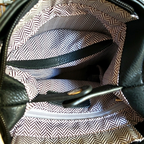 Isabella BACKPACK/SHOULDER vegan leather NWOT - Picture 5 of 9